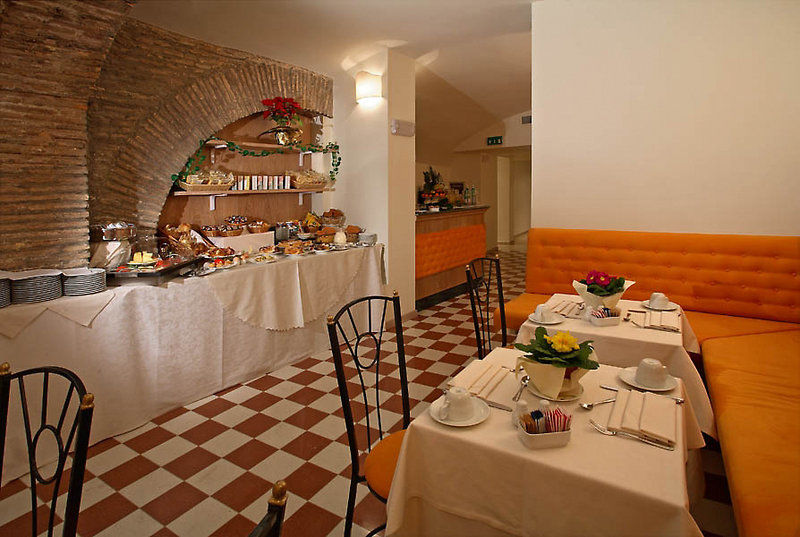 Boutique Trevi 4* Rome