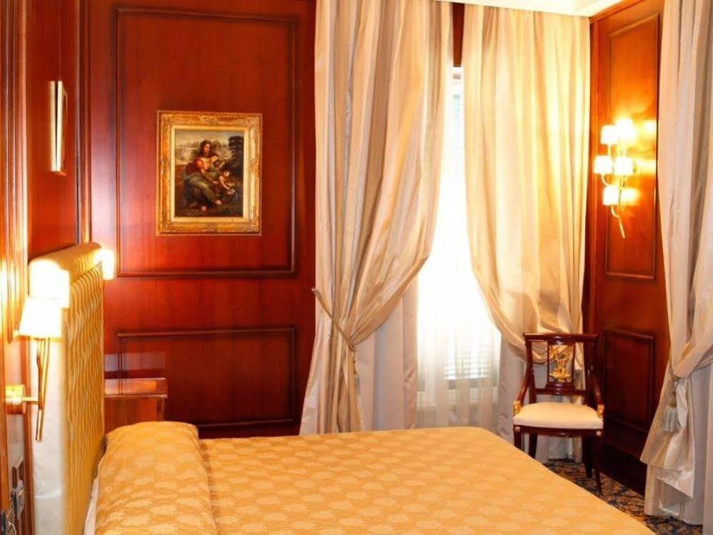 Boutique Trevi 4*